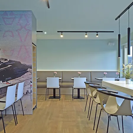 海尔布隆床和早餐酒店