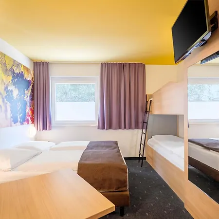 B&B Hotel Heilbronn 호텔