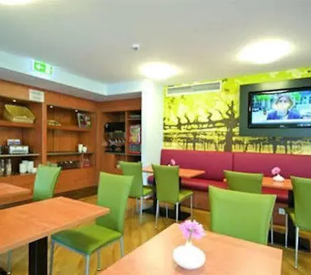 B&B Hotel Heilbronn Otel