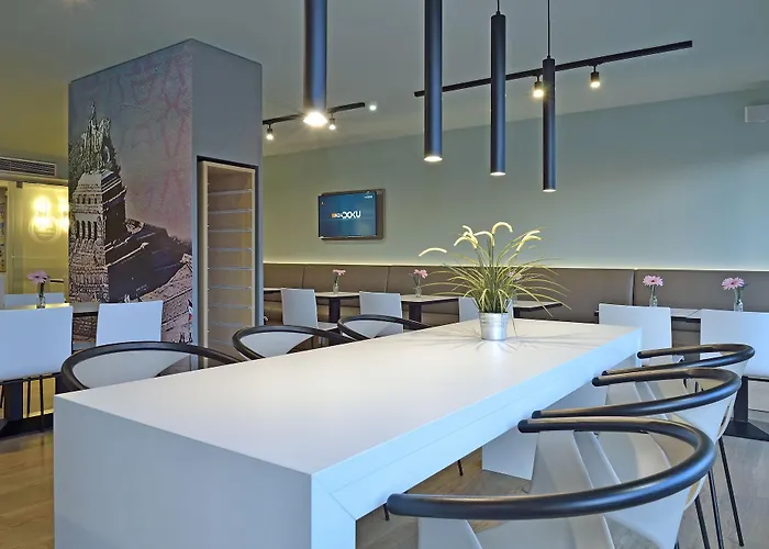 B&B Hotel Heilbronn 호텔 3*