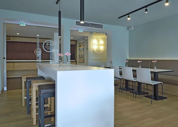 海尔布隆床和早餐酒店